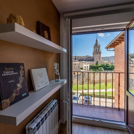 El Balcon Del Poeta Apartment เอลบูร์โก เด ออสมา ภายนอก รูปภาพ