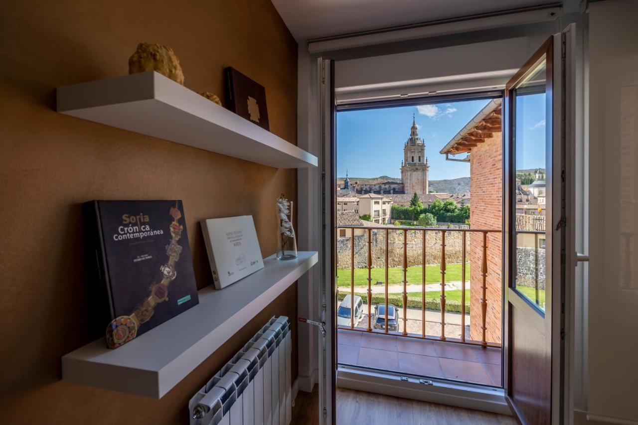 El Balcon Del Poeta Apartment เอลบูร์โก เด ออสมา ภายนอก รูปภาพ